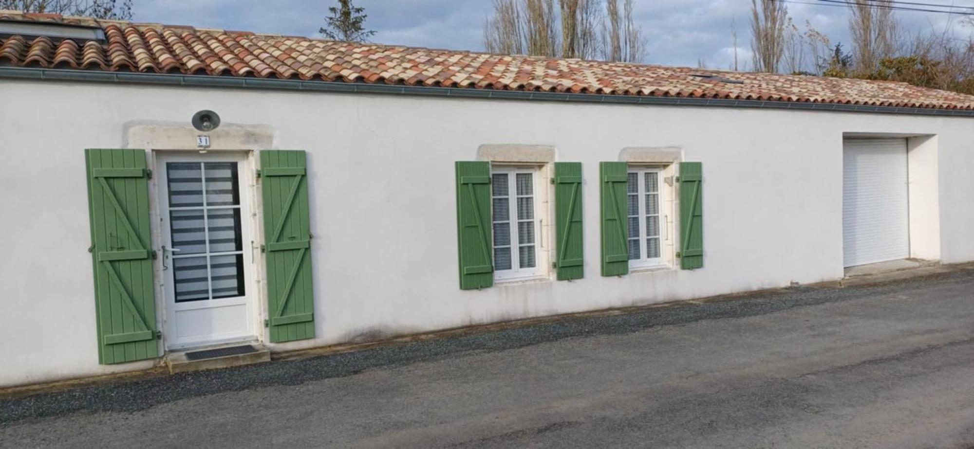 Maison Calme Au Bord De L'eau Marans (Charente-Maritime)
