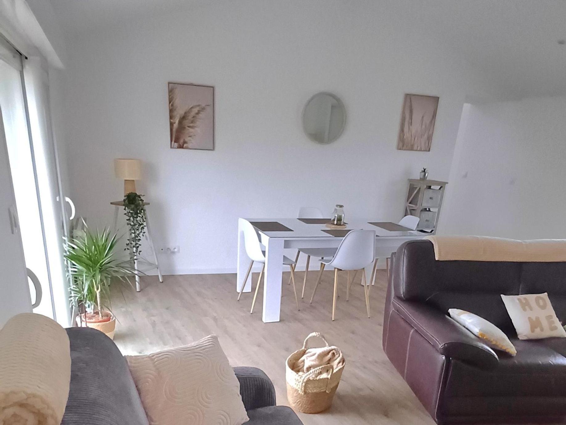 Maison Calme Au Bord De L'eau Holiday home *
